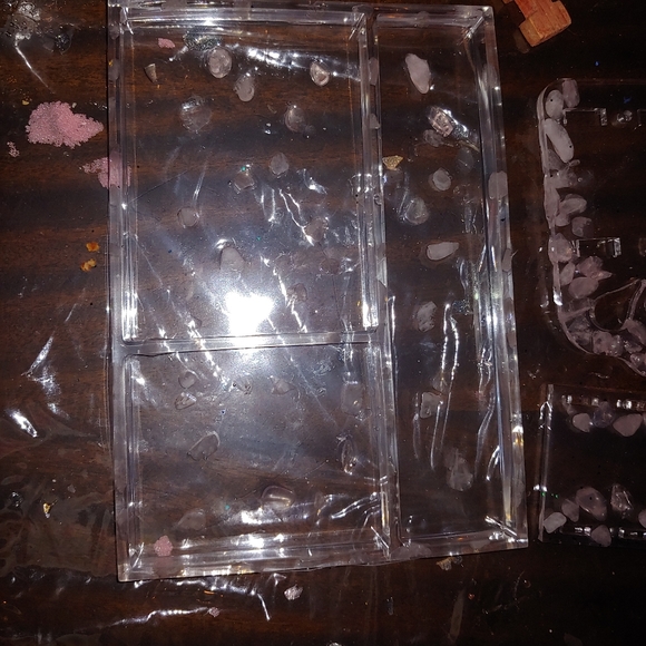 Crystal resin desk organizer. - Picture 1 of 3